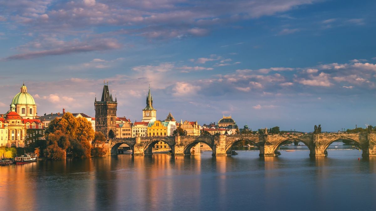 Charles Bridge in the Old Town of Prague, Czech Republic